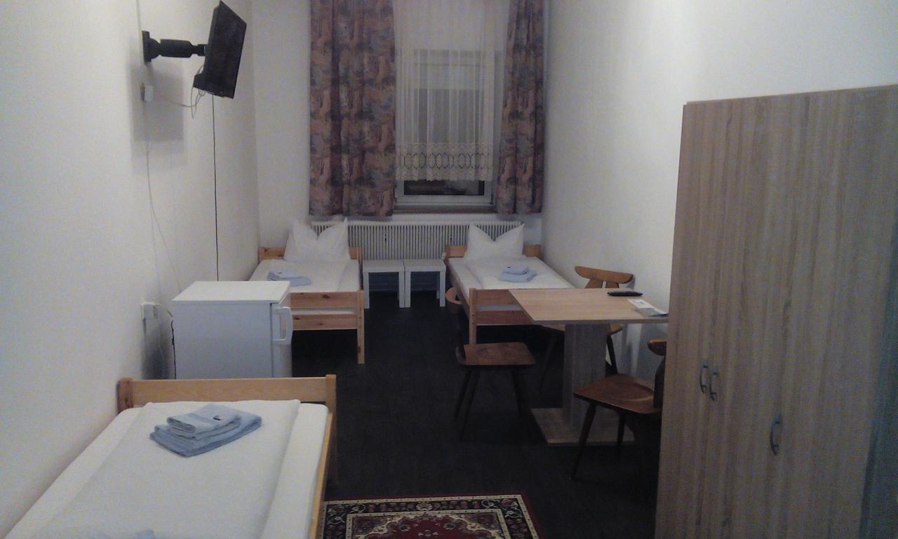 Gasthof Zum Nibelungenbauer Poechlarn Luaran gambar